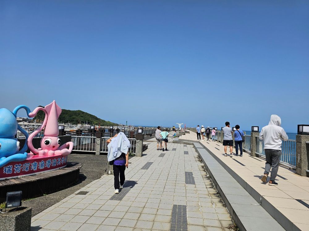 深澳漁港海天步道的壯麗景緻