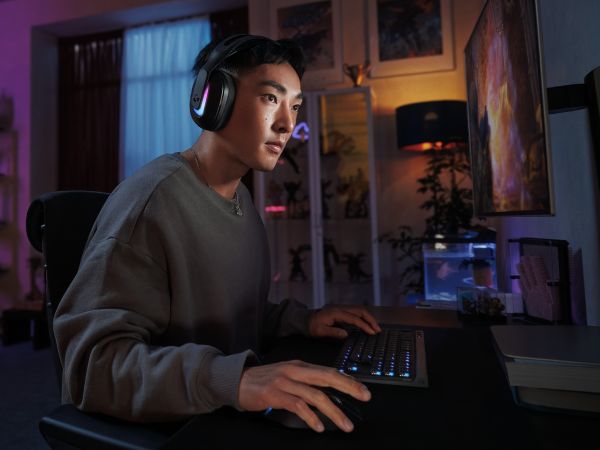 G522 LIGHTSPEED 高品質音效、三模連線、輕薄設計滿足全方位使用日常