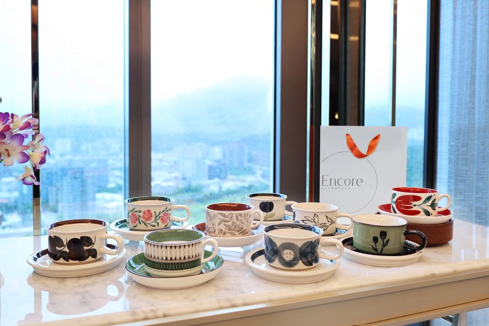 台北漢來大飯店25F貴賓軒展出 Encore Lifestyle 維也納老靈魂咖啡杯碟，全套作品結合19世紀咖啡館文化與當代極簡設計