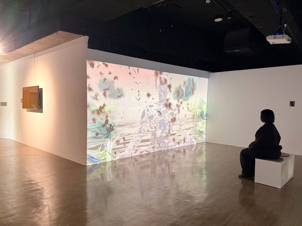 往年申請展展出-藝術家練柏宏《都是月亮惹的禍》
