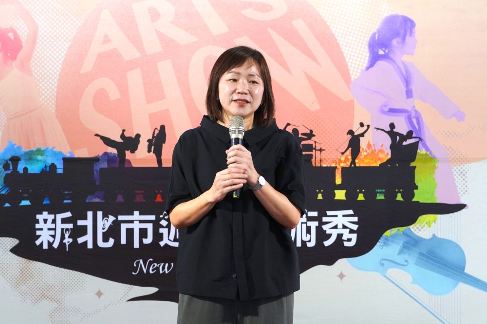 教育局黃麗鈴主秘致詞