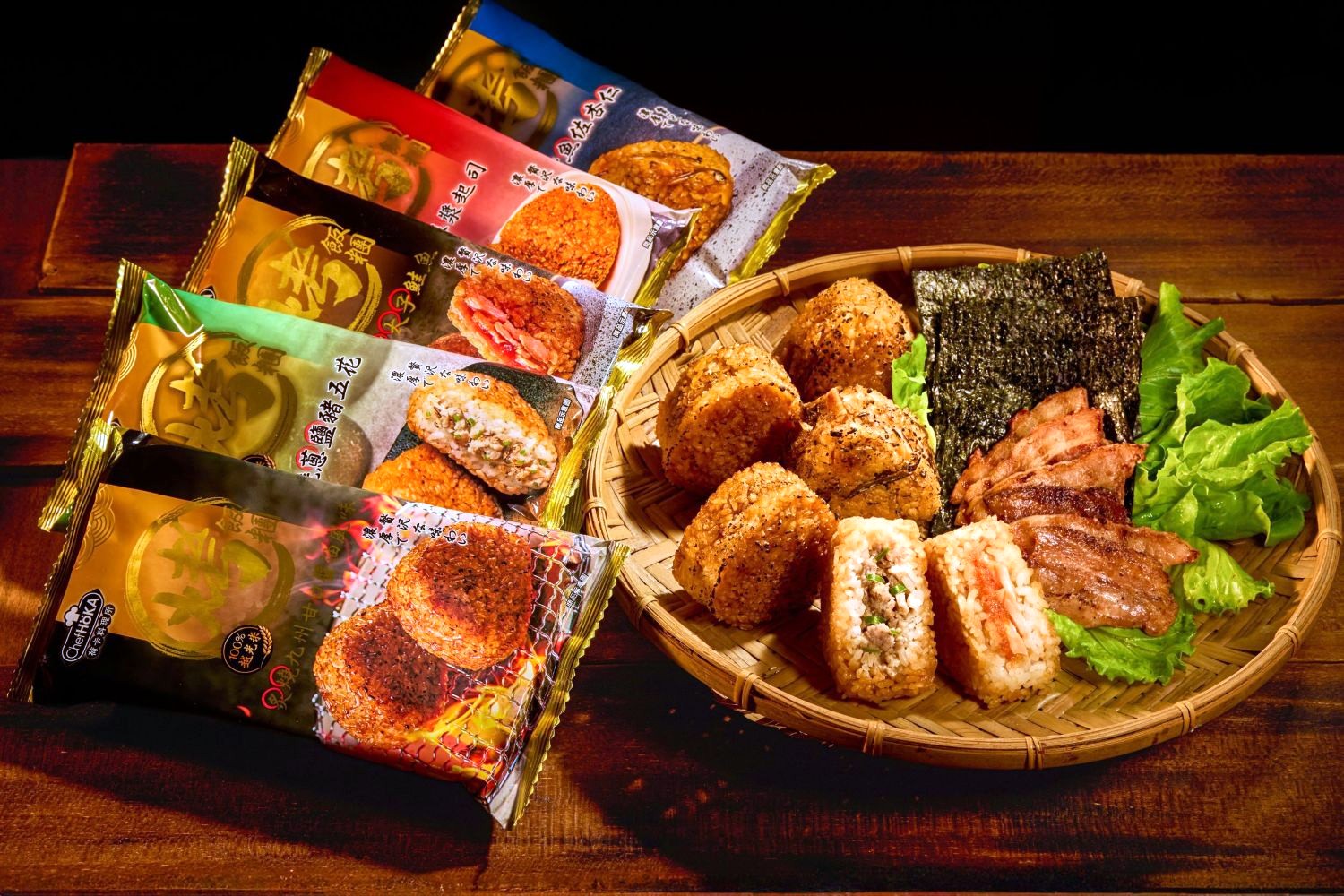 「荷卡料理所」烤飯糰系列共推出五種口味，橫跨經典到創新，搶攻年輕世代各族群的味蕾偏好。