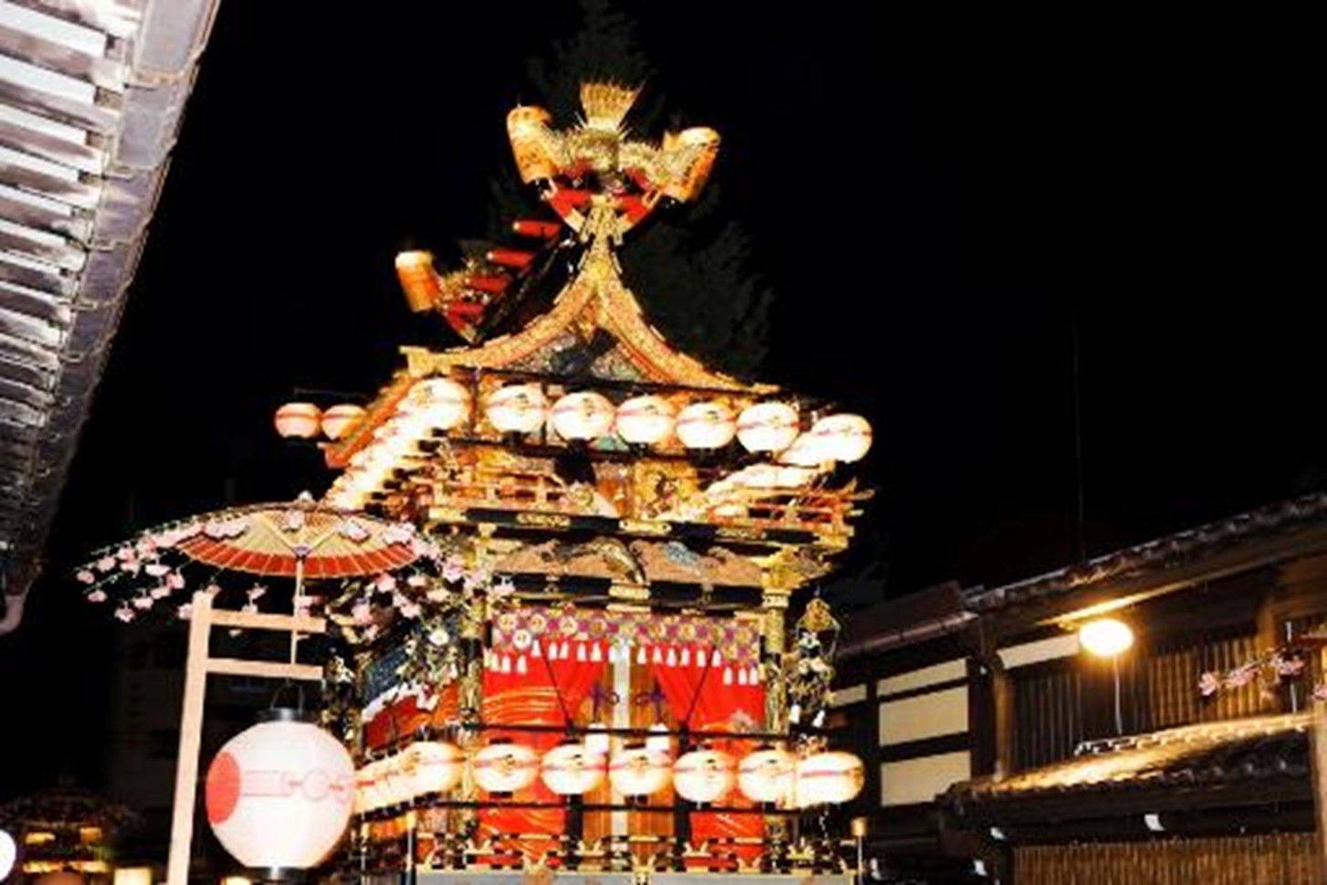 日本秋冬祭典巡禮！Booking.com 推薦「日本年末五大特色祭典」！