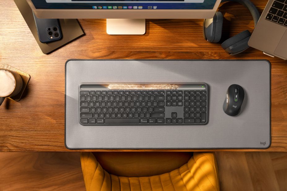 羅技全新 Signature Slim Solar+ K980 光能無線鍵盤　引領永續新風潮