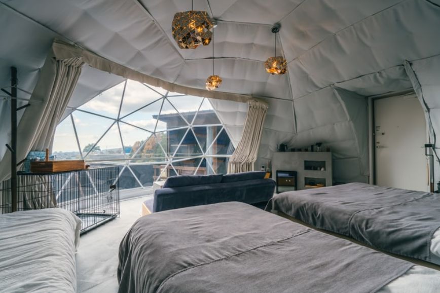 「Private Your Resort ITTEKURAi 松山」以全包式獨棟別墅概念打造,強調隱私與沉浸式體驗