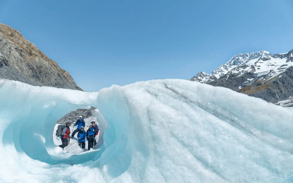 紐西蘭庫克山塔斯曼冰川直升機健行體驗