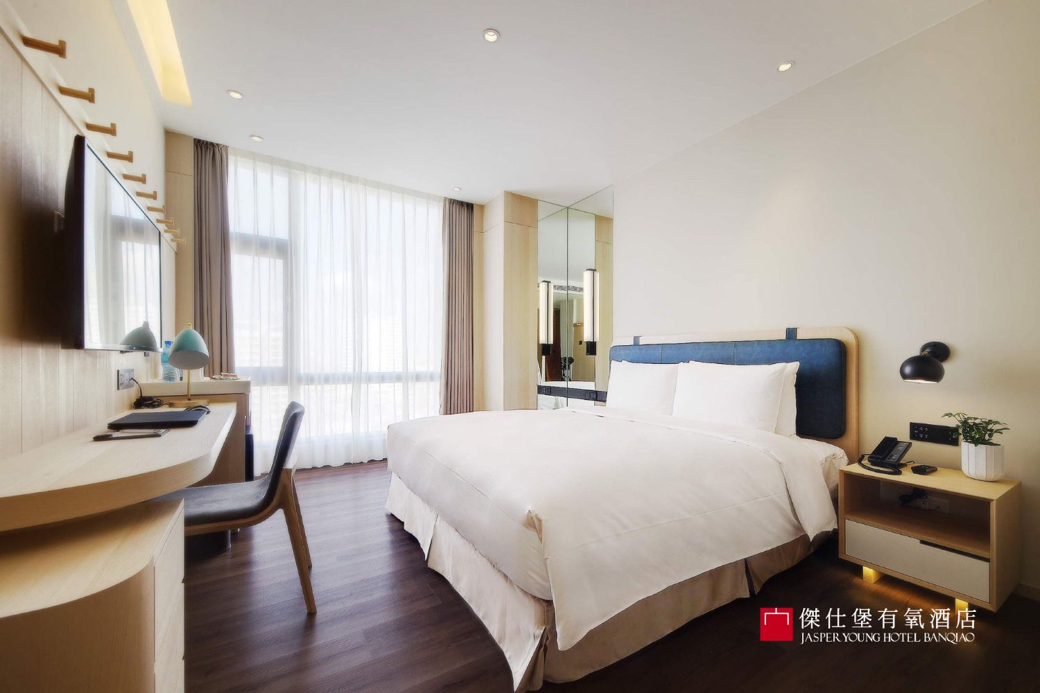 「傑仕堡有氧酒店」推出旅展優惠限定平日住宿券(含早餐)每張2500元(原價3200元)，讓旅人以優惠價格體驗舒適住宿與優質服務。