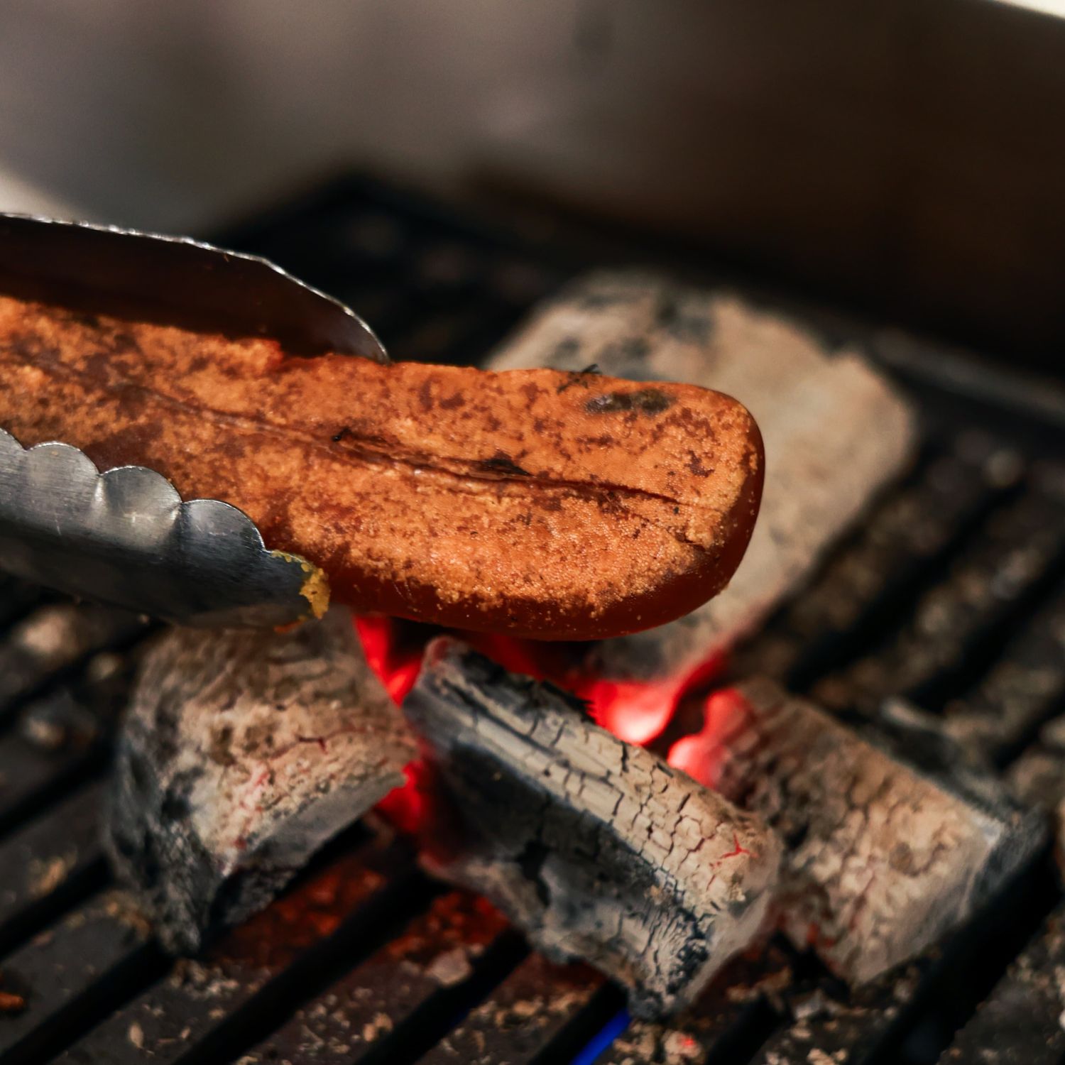 貓下去期間限定活動,凡購買七杯500ml Orion生啤,即可兌換限量五兩現烤烏魚子乙份,數量有限,送完為止