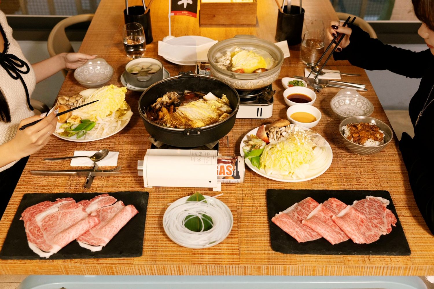 RÒU x 秋田牛狂饗雙套餐示意圖