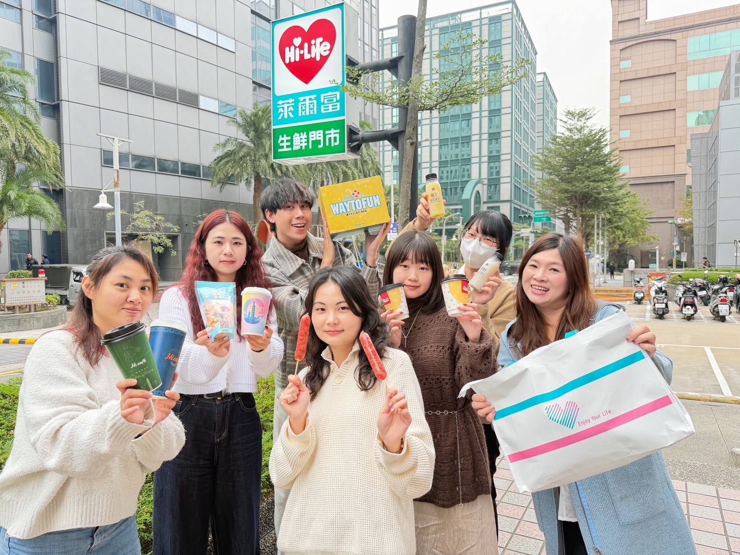 萊爾富陪伴民眾一起跨年狂歡、迎接元旦第一道曙光