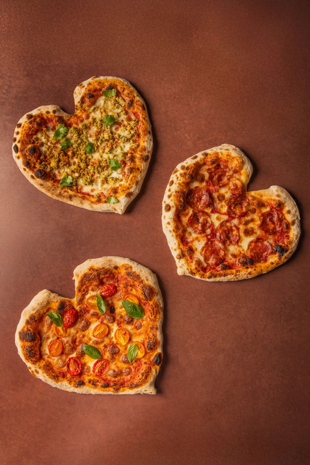 ZIGA ZAGA「有夠義思半自助饗宴」限時推出情人節主題，心型義式窯烤披薩吃到飽，每位2,980元起