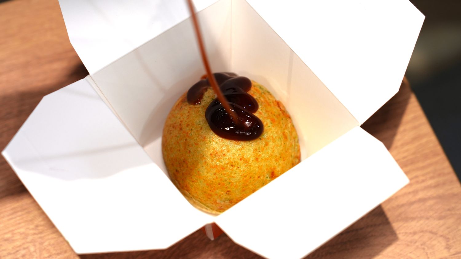 爆彈章魚燒｜淋醬