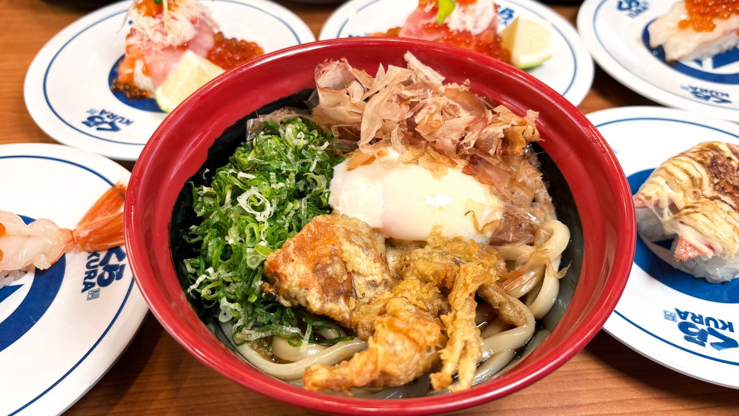 軟殼蟹天婦羅醬拌烏龍麵