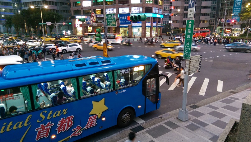 春節返鄉省很大！北宜國道客運「全票6折」到站20分鐘內就能上車！｜生活｜日享傳媒 SunRiseSharing