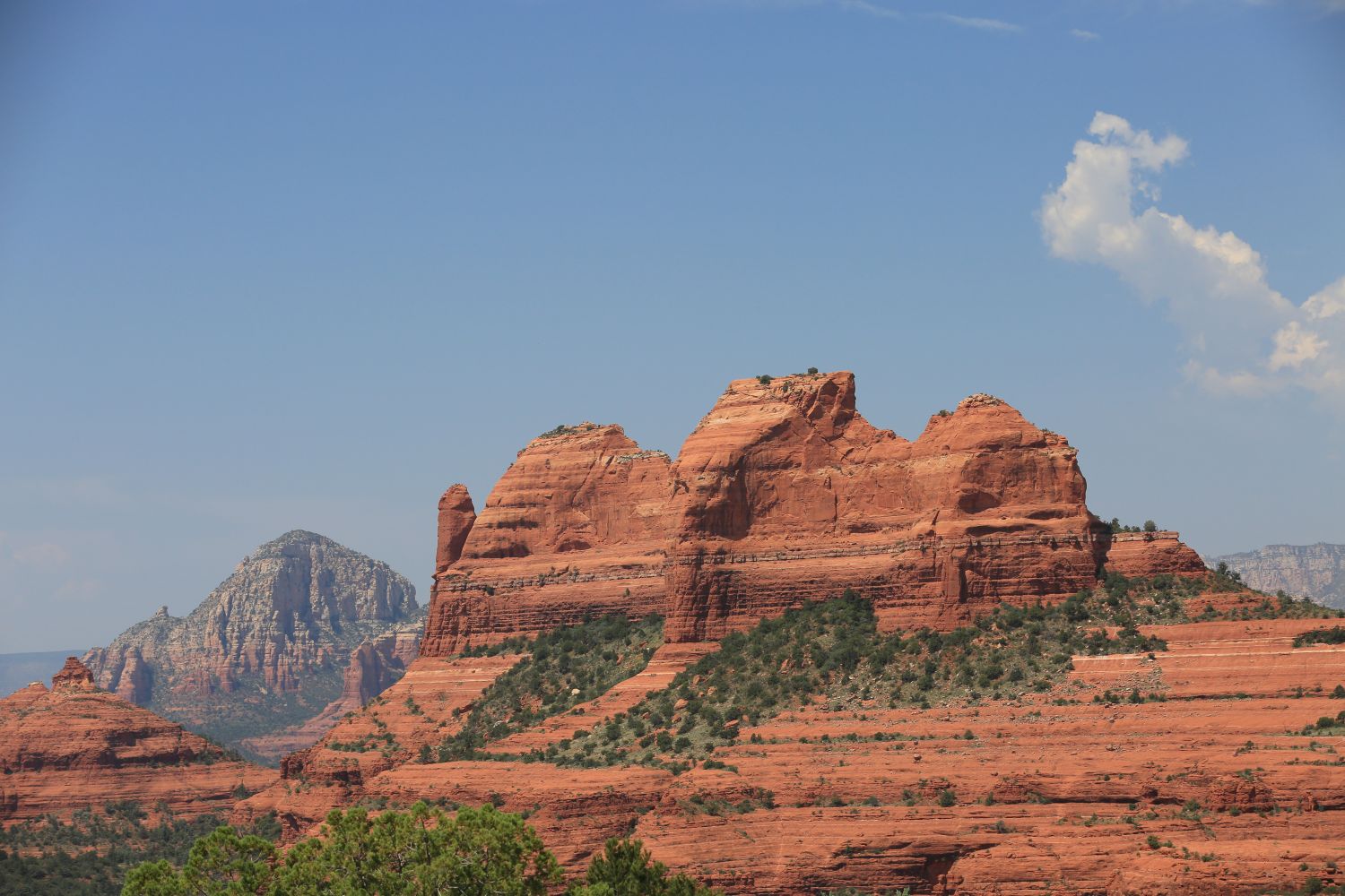 亞利桑那州聖多納壯麗紅岩地貌及在地原民文化