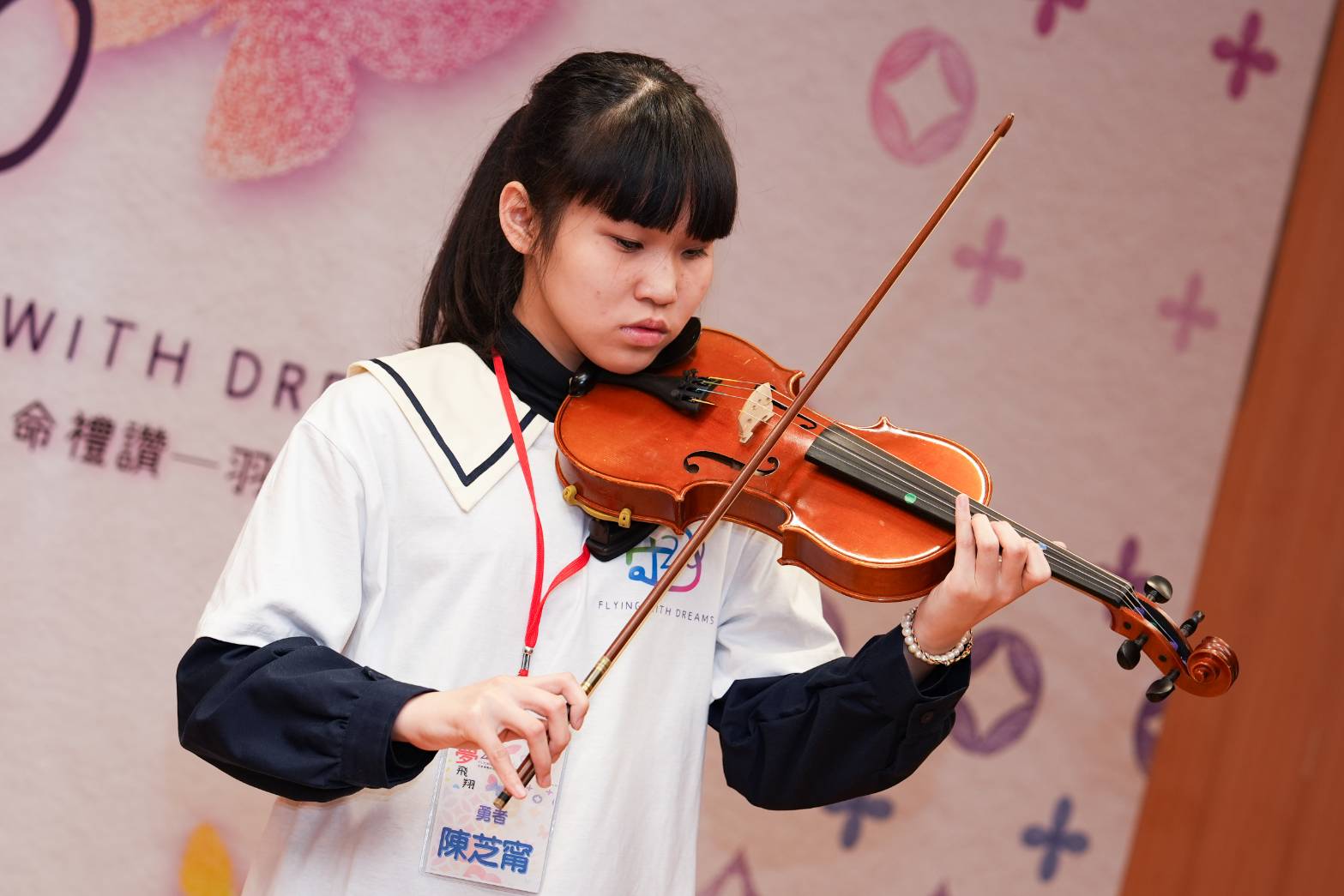 溪崑國中陳芝甯同學