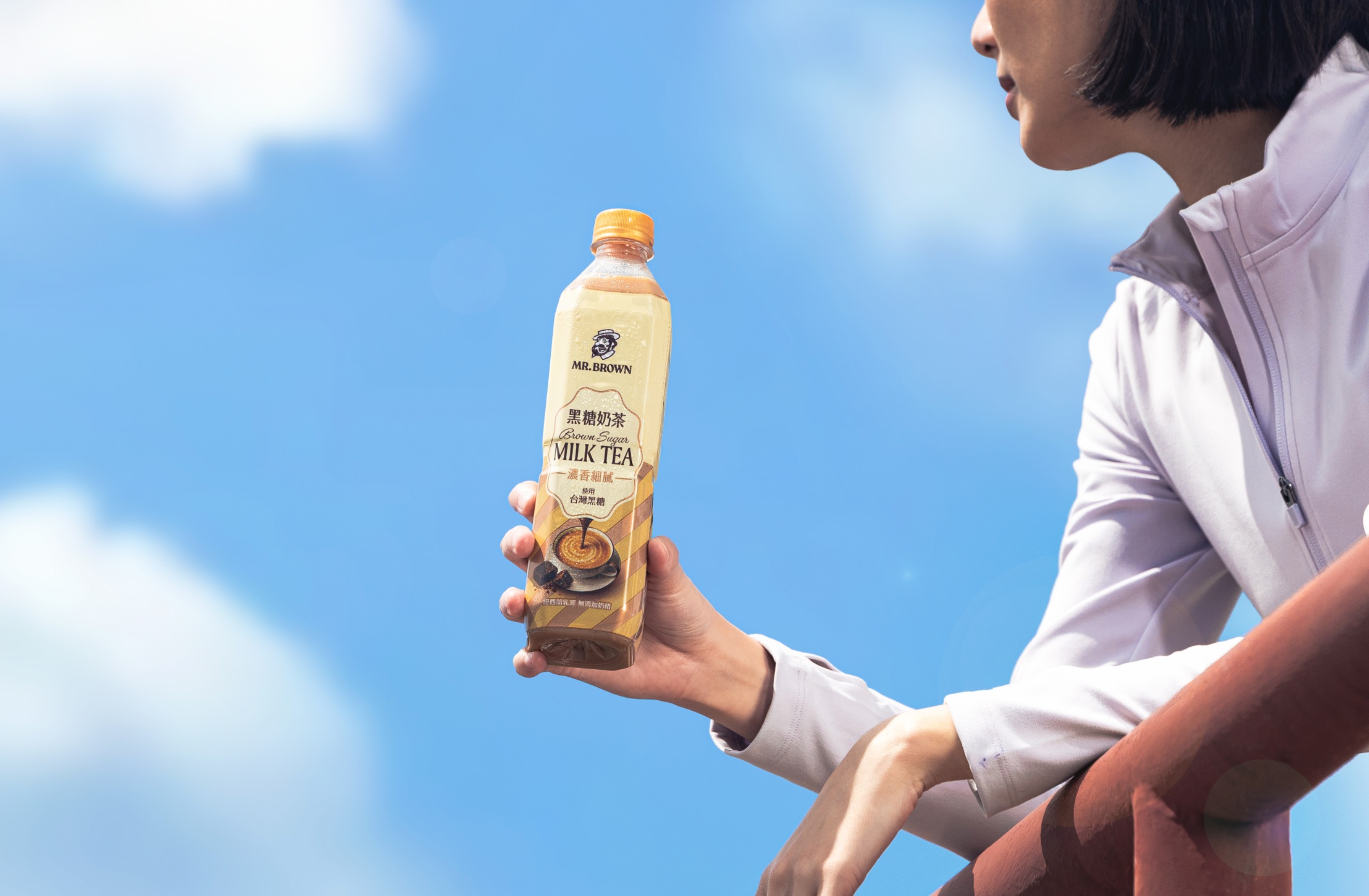 黑糖奶茶控快喝！伯朗新品主打台灣黑糖風味，一開瓶就有手搖幸福感！｜飲品｜日享傳媒 SunRiseSharing