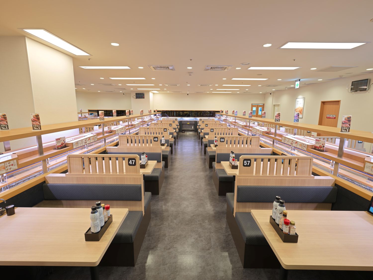 壽司郎新光三越左營店-座位區