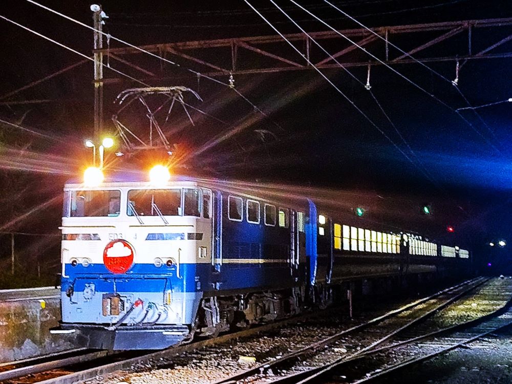 248b7599271149f79705bf9e0b3f9f4f