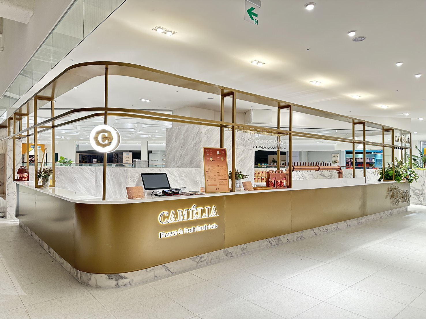 CAMÉLIA山茶花的櫃位設計也相當具有記憶點