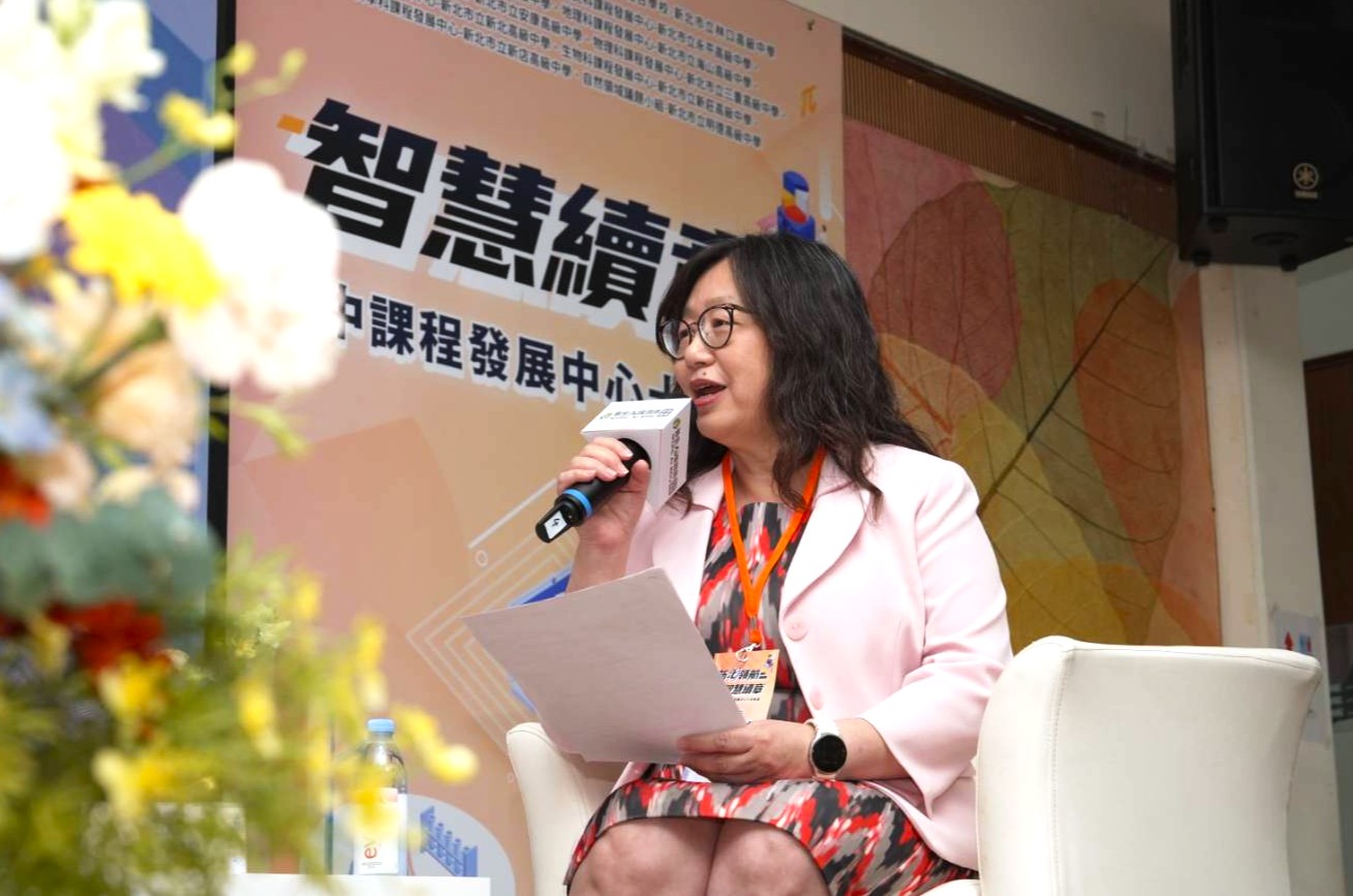 林口高中校長賴春錦表示,近年教師備課已從單一學科走向跨域合作,AI工具也逐漸進入教學現場