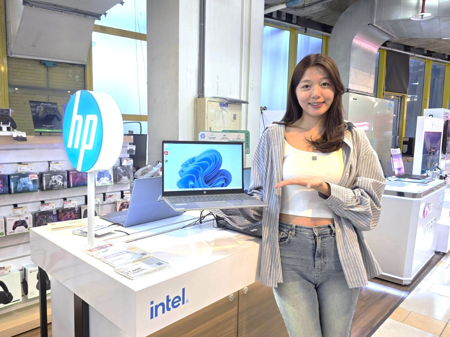 AI展熱度+618買氣雙引擎,燦坤3C家電推出愛台灣「五星級」(有省錢)專區,祭萬元降幅搶攻換機潮