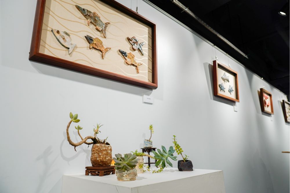 感受指尖下的生命光輝：新北市八里愛心教養院《陶藝・淘意》特展即日起開展｜生活｜日享傳媒 SunRiseSharing