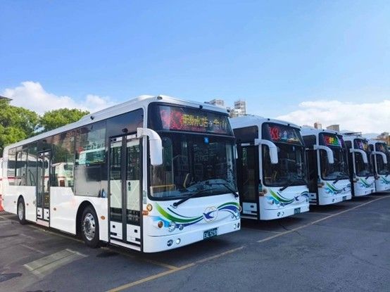 新北綠色運輸再升級！11輛電動公車投入淡水、北海岸路線｜地方｜日享傳媒 SunRiseSharing