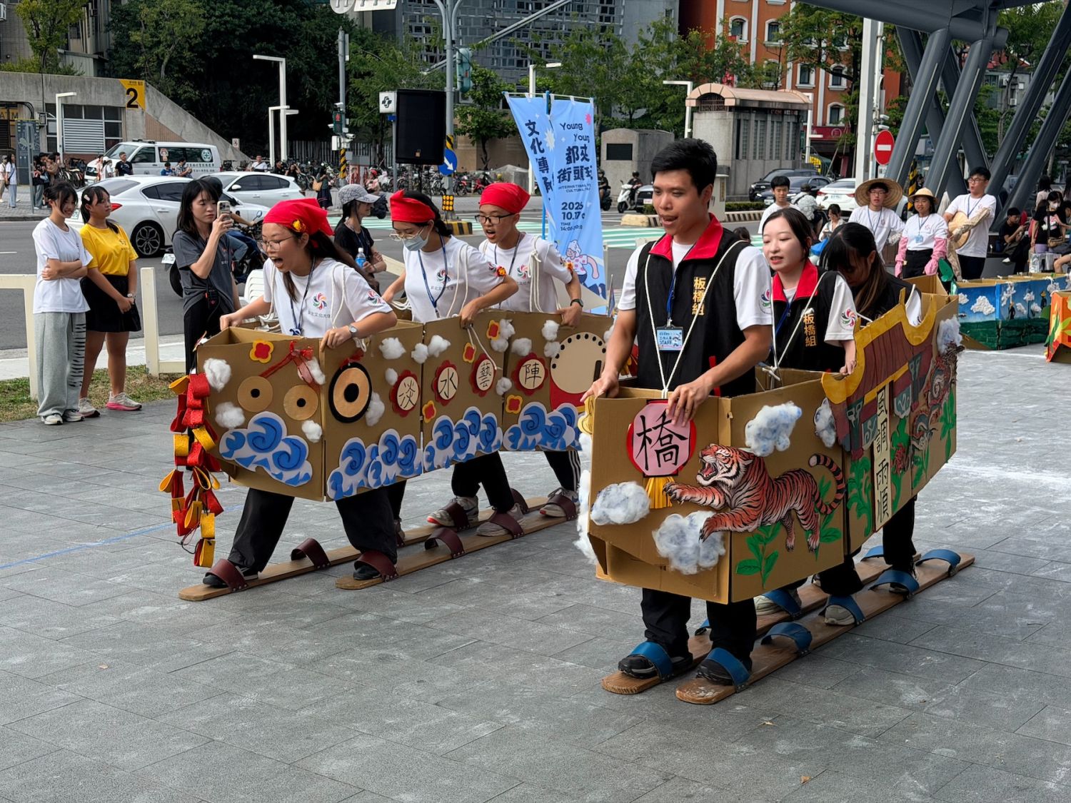 「Young Young都來街頭玩」舉辦展現青春行動力與文化永續精神的「世代船承」競賽
